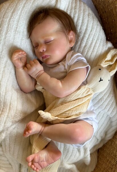 Evelyn — Charming Vinyl Reborn Baby Girl Doll | 19" Lifelike Weighted Newborn
