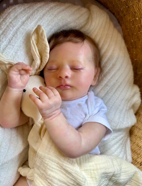 Evelyn — Charming Vinyl Reborn Baby Girl Doll | 19" Lifelike Weighted Newborn