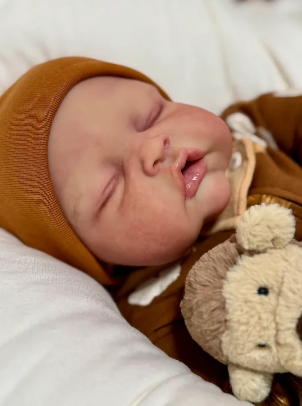 Scout lifelike silicone reborn baby doll feet detail
